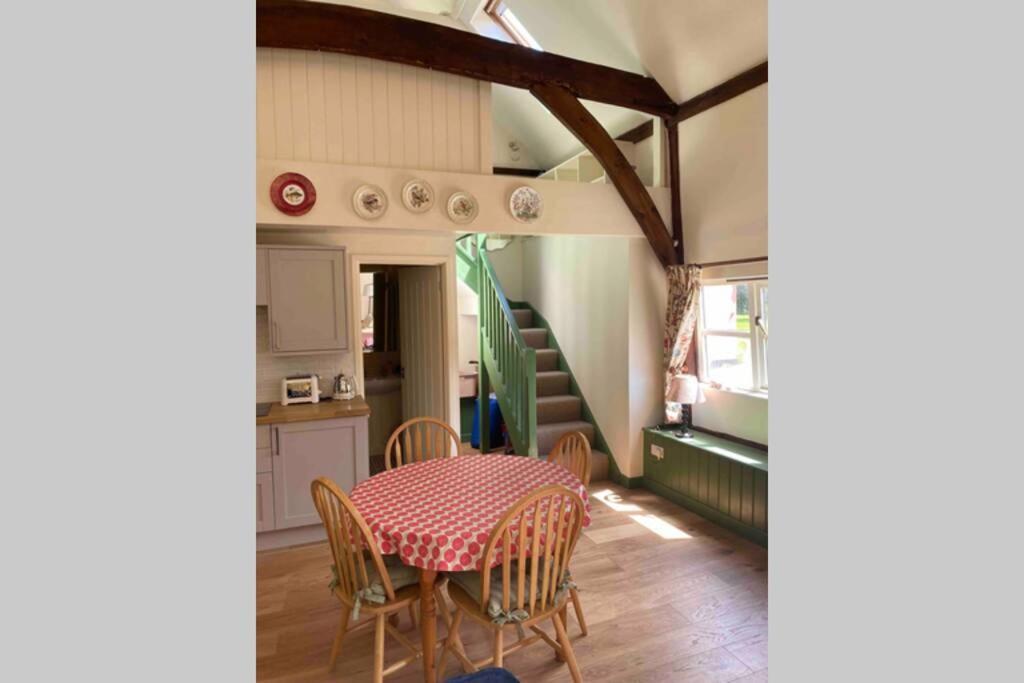 Gorgeous Comfortable Barn With Huge Private Orchard In Quiet Suffolk Location Depden Zewnętrze zdjęcie